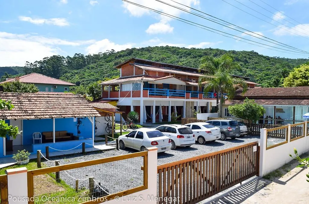 Pousada Oceanica Bombinhas 2*,
